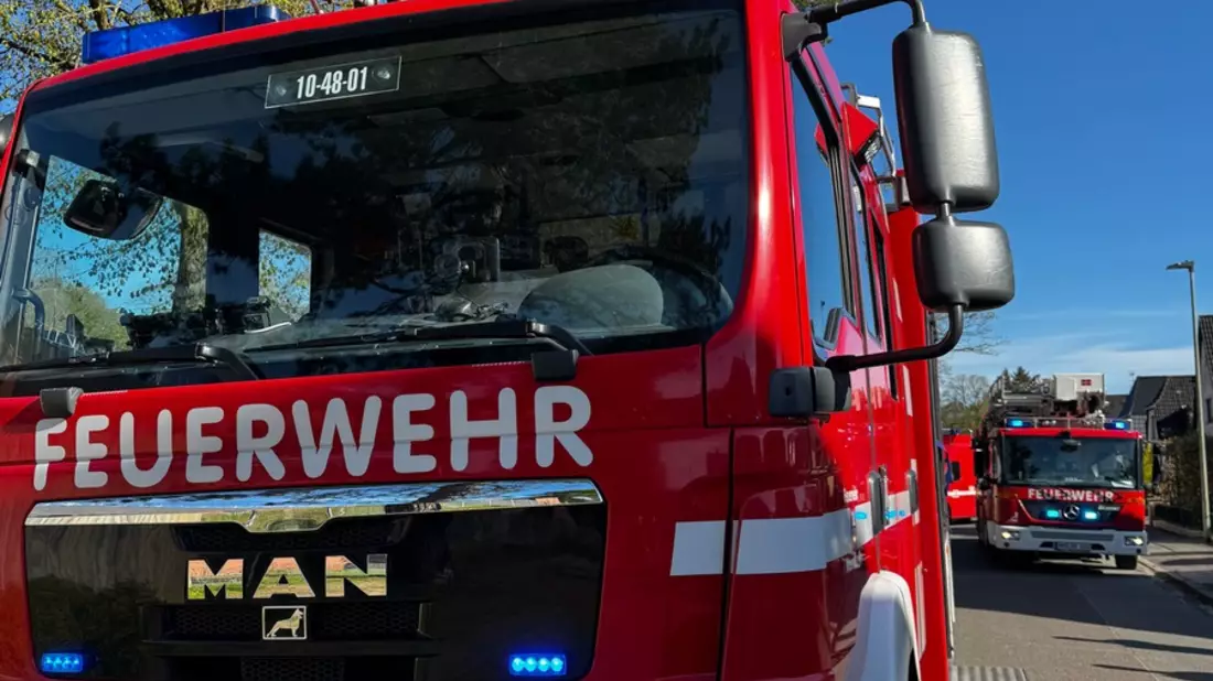 FW Neumünster: Parallele Einsätze fordern Feuerwehr Neumünster - Bild: presseportal.de