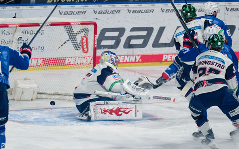 Chancenlos in der Anfangsphase: Jonas Stettmer - Foto: Uwe Anspach/dpa