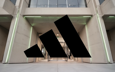 Adidas: Q1-EPS von 2,66 EUR erwartet - Foto: über boerse-global.de