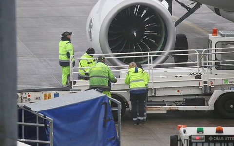 Flughafenmitarbeiter (Archiv) - Foto: via dts Nachrichtenagentur