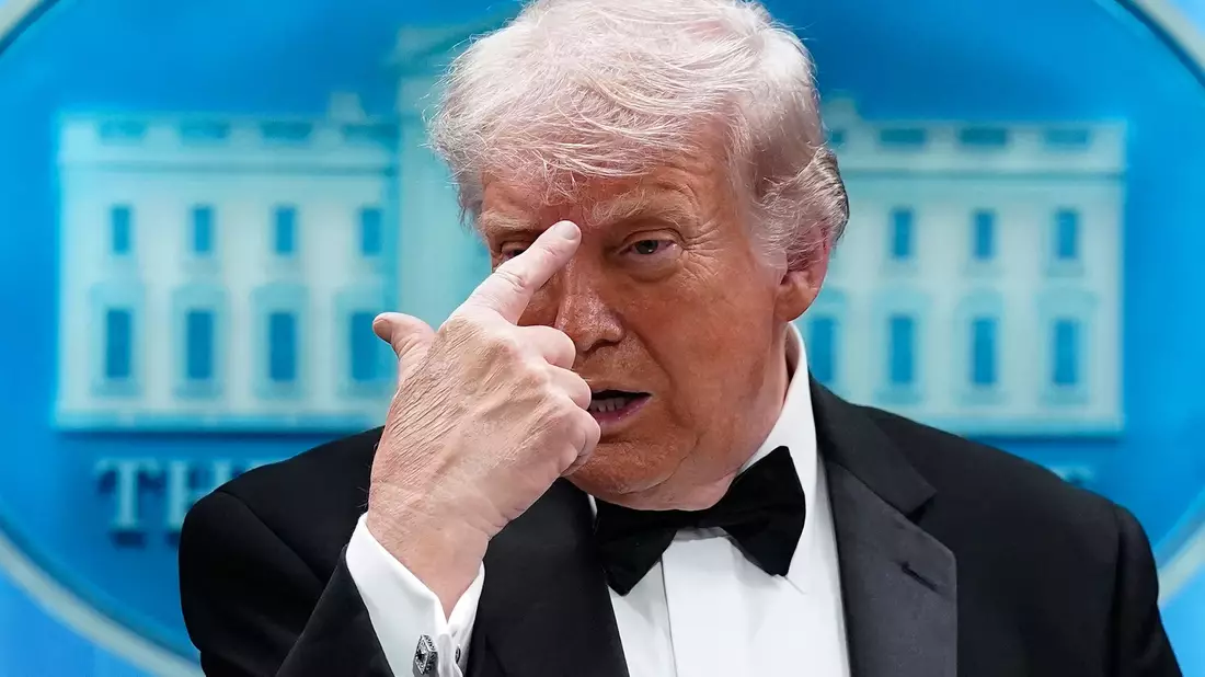 Der US-Präsident und die Verschwörungserzählungen: Immer wieder wird spekuliert. - Bild: Jose Luis Magana/AP/dpa