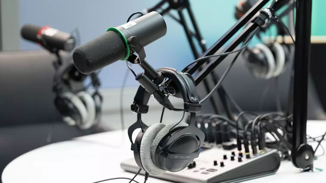 Zum ersten Mal werden im Mai die Deutschen Podcast Awards verliehen. - Bild: Sebastian Kahnert/dpa