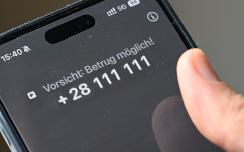 Ein simulierter Abzocke-Anruf bei einem Vodafone-Test im vergangenen Jahr. (Symbolbild) - Foto: Wolf von Dewitz/dpa