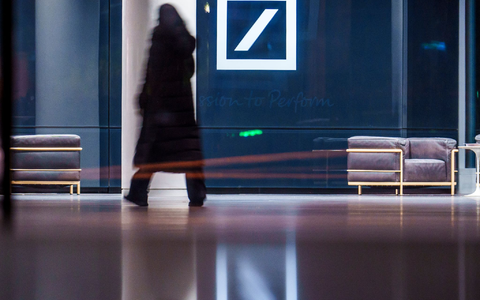 Der Krieg am Persischen Golf und seine wirtschaftlichen Folgen bereiten dem Geldhaus wenig Sorgen, was das Geschäft der Bank betrifft. (Archivbild) - Foto: Andreas Arnold/dpa