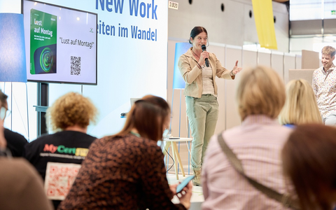 Mensch, Maschine, Miteinander: Wie KI den Arbeitsalltag verändert / Messe und Convention New Work Evolution 2026 informiert über moderne Arbeitswelten - Foto: presseportal.de