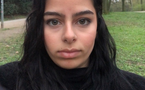 POL-HB: Nr.: 0290--Fahndungsaufruf: Polizei sucht mit Fotos nach Verdächtiger-- - Foto: presseportal.de