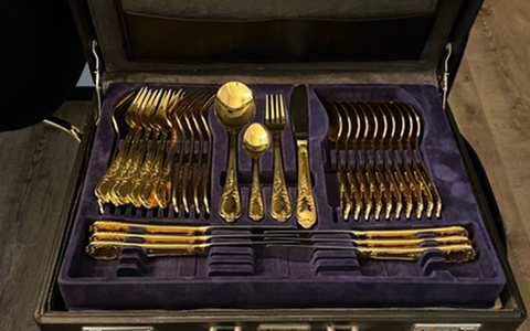 POL-ST: Ibbenbüren, Rheine, Koffer mit goldenem Besteck sichergestellt, Polizei sucht rechtmäßigen Eigentümer - Foto: presseportal.de