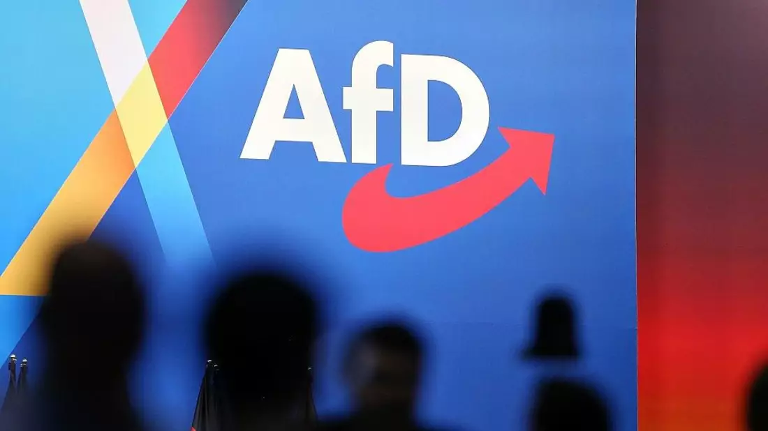 AfD-Logo auf Parteitag (Archiv) - Bild: via dts Nachrichtenagentur