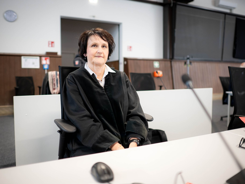 Die Staatsanwaltschaft fordert 15 Jahre Haft für Daniela Klette. - Foto: Sina Schuldt/dpa