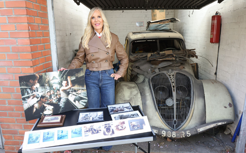 Marion Fedder, die Witwe von Jan Fedder hat den alten Peugeot 402 aus dem Filmklassiker «Das Boot» in einer Garage gefunden.  - Foto: Marion Fedder/Wallocha/dpa
