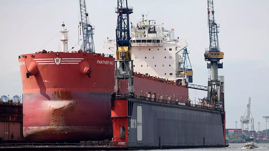 Schiff in einer Werft (Archiv) - Bild: via dts Nachrichtenagentur