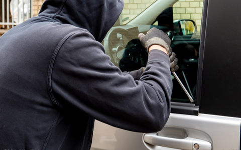Mittelhessen: STADT+KREIS GIEßEN: Diebe machen sich an Autos zu schaffen - Polizei gibt Tipps - Foto: presseportal.de