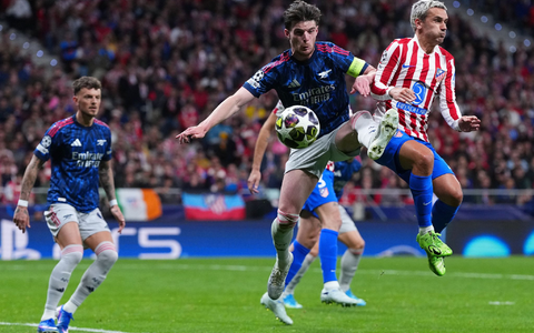 Ein intensives Spiel ohne Sieger. - Foto: Manu Fernandez/AP/dpa