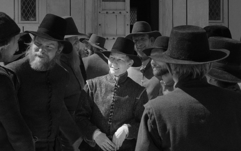 Für ihre Maskerade als Mann trug Hüller einen künstlichen Penis aus Horn, außerdem sei ihr Oberkörper eingeschnürt worden, wie sie im Interview der «Zeit» erzählte.  - Foto: Schubert/ROW Pictures/dpa