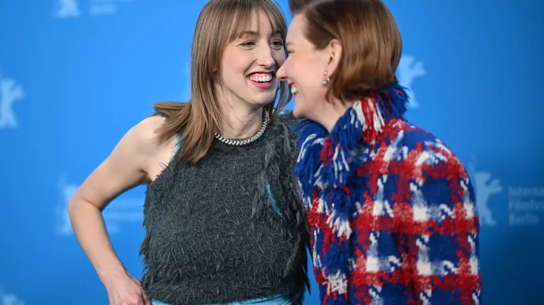 Die Hauptdarstellerinnen Caro Braun und Sandra Hüller (Archivbild). - Bild: Britta Pedersen/dpa