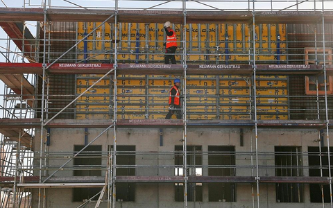 Bauarbeiter auf einer Baustelle (Archiv) - Foto: via dts Nachrichtenagentur