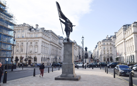 Die Statue steht am Waterloo Place im Zentrum Londons. - Foto: Vuk Valcic/ZUMA Press Wire/dpa