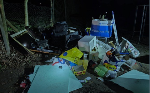 POL-SE: Rellingen - Polizeistreife stellt zwei Straftäter nach illegaler Müllentsorgung - Foto: presseportal.de