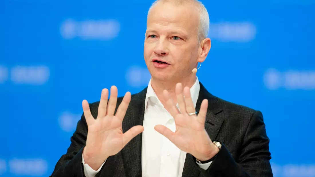 BASF-Chef Markus Kamieth arbeitet an Veränderungen im Konzern. (Archivbild) - Bild: Uwe Anspach/dpa