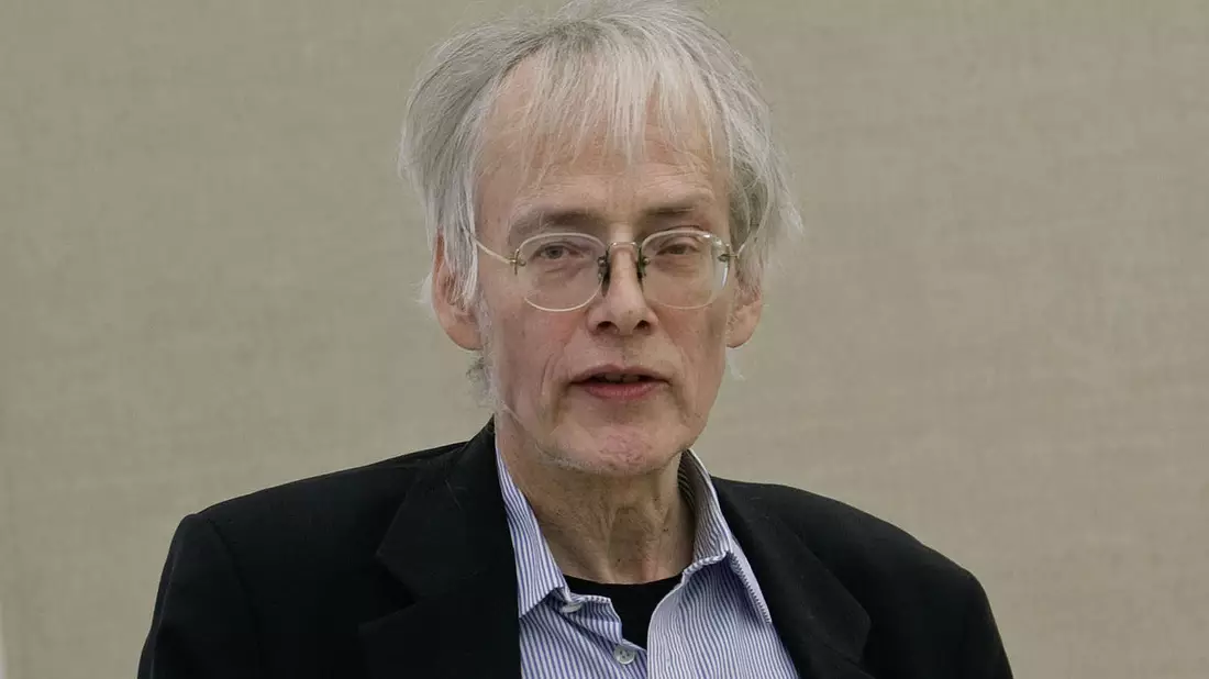 Der emeritierte Professor der Kunstakademie Münster, der in Hannover und Berlin lebte, galt als ein Pionier der Konzeptkunst.  - Bild: picture alliance / dpa