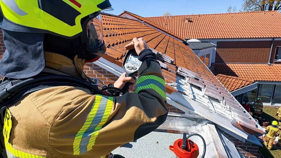 FW-OLL: Applaus für schnelles Handeln - Feuer am Altenheim glimpflich ausgegangen - Bild: presseportal.de