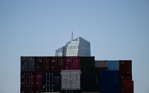 Die EZB muss aufpassen, dass sie mit Zinserhöhung nicht die Konjunktur abwürgt.  - Foto: Florian Wiegand/dpa