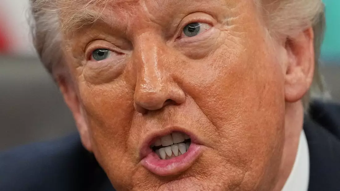 Trump plant sich einem Medienbericht zufolge über Einsatzoptionen seines Militärs gegen den Iran informieren lassen. (Archivbild) - Bild: Matt Rourke/AP/dpa