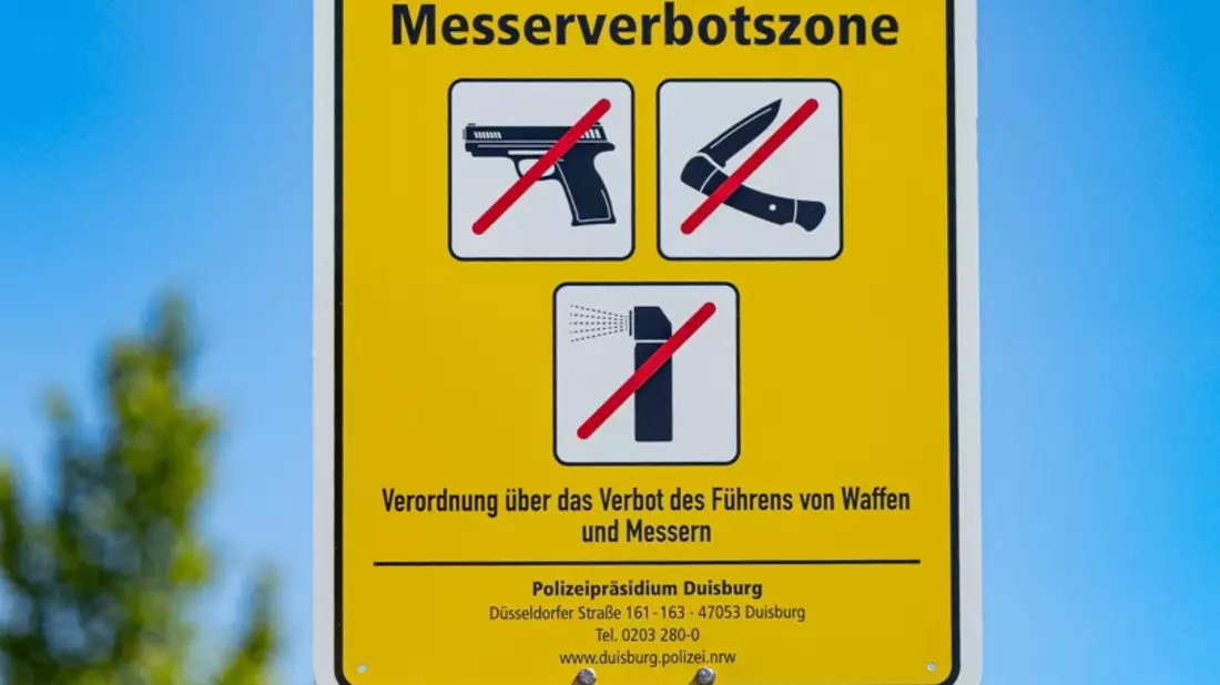 POL-DU: Hamborn: Folgemeldung: Waffen- und Messerverbotszone am Hamborner Altmarkt in Kraft getreten - FAQ - Bild: presseportal.de