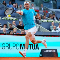 Alexander Zverev erreicht das Halbfinale in Madrid.  - Foto: Jose Breton/AP/dpa