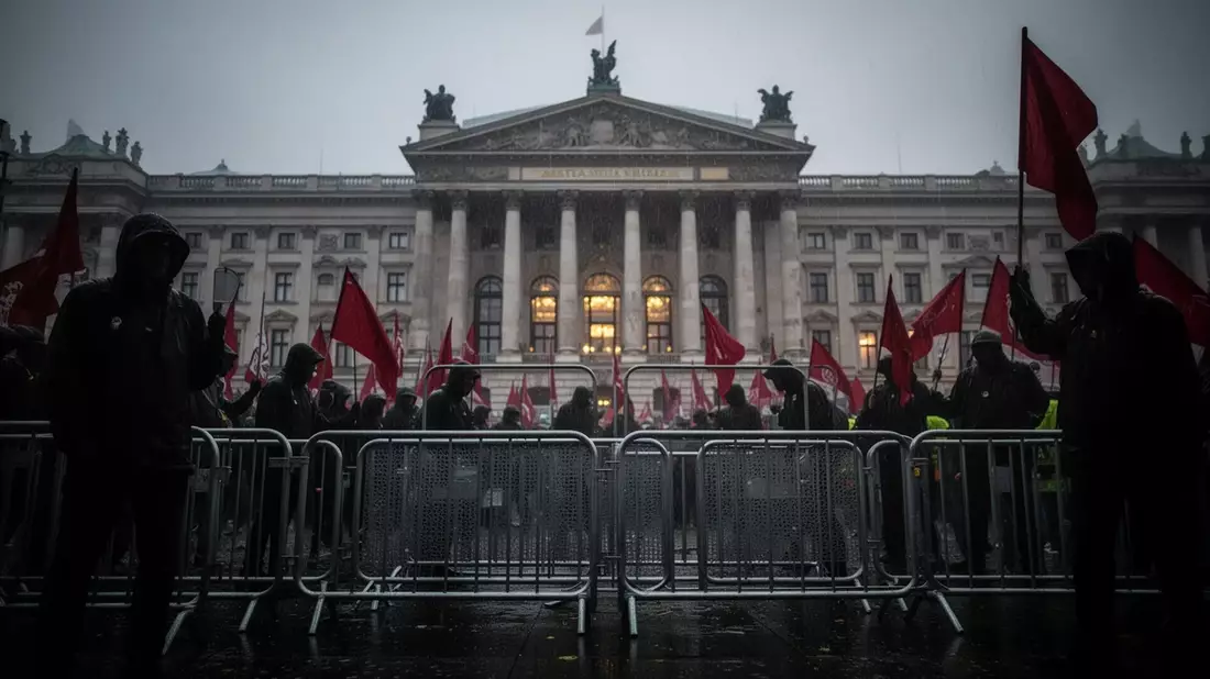 Doppelbudget: SPÖ-Politiker droht mit Marsch auf Wien - Bild: über boerse-global.de