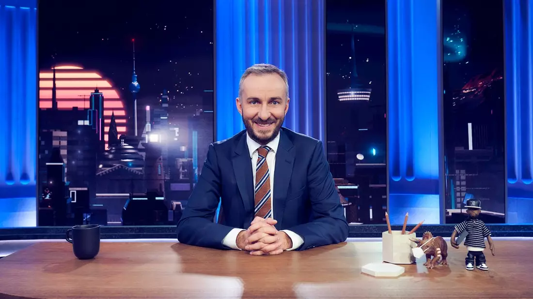 ZDF Magazin Royale: Exklusive Recherche zu Verbindungen von Bundesbehörden mit Taliban-Vertreter - Bild: presseportal.de