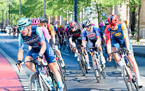 211,4 Kilometer mussten die Radprofis beim Klassiker Eschborn-Frankfurt bewältigen. - Foto: Uwe Anspach/dpa