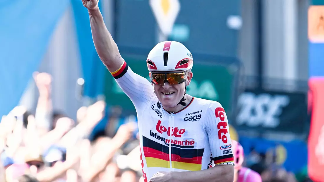 Georg Zimmermann bejubelte einen überraschenden Sieg beim Klassiker Eschborn-Frankfurt. - Bild: Uwe Anspach/dpa