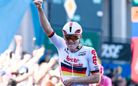 Georg Zimmermann bejubelte einen überraschenden Sieg beim Klassiker Eschborn-Frankfurt. - Foto: Uwe Anspach/dpa