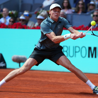 Jannik Sinner sorgt auch in Madrid für Furore. - Foto: Manu Fernandez/AP/dpa