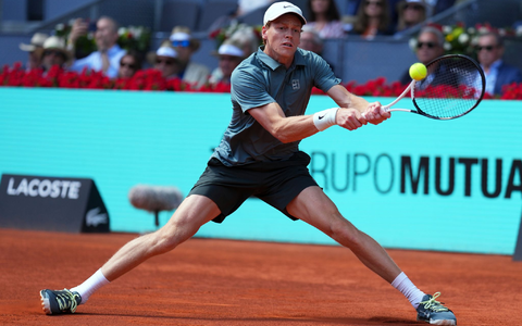 Jannik Sinner sorgt auch in Madrid für Furore. - Foto: Manu Fernandez/AP/dpa