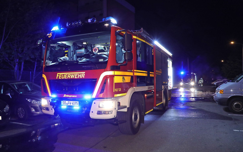 FW Dresden: Feuerwehr Dresden am 1. Mai stark gefordert - zahlreiche Brände in der Nacht - Foto: presseportal.de