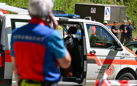 Der Mann war mit seiner Gruppe bereits rund 1.300 Meter tief in die Höhle im Kreis Reutlingen geklettert, als der Notfall passierte.  - Foto: Marius Bulling/dpa