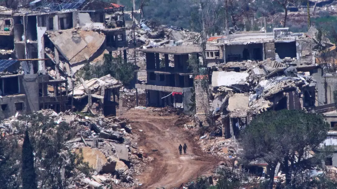 Zwei israelische Soldaten im Südlibanon. (Archivbild) - Bild: Ariel Schalit/AP/dpa