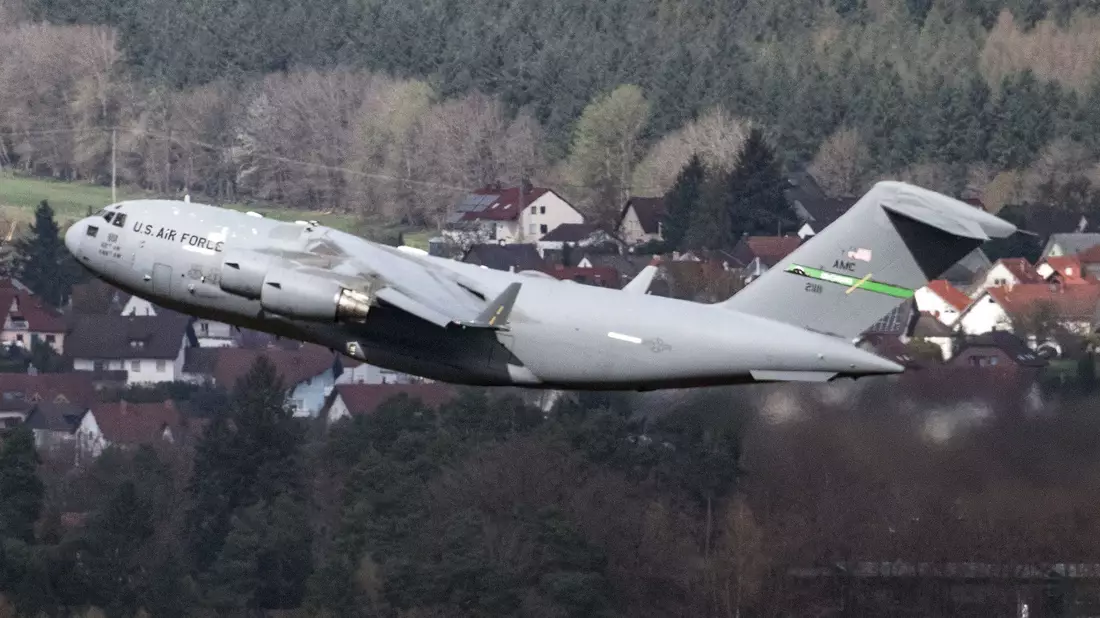 Ramstein ist wichtiger Stützpunkt fürs US-Militär. (Archivbild) - Bild: Boris Roessler/dpa
