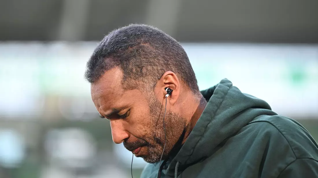 Muss wohl bis zum Saisonende mit Werder bangen: Trainer Daniel Thioune. - Bild: Carmen Jaspersen/dpa