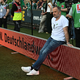 Lässig vor dem Spiel bei Werder, zufrieden danach: Augsburgs Trainer Manuel Baum.  - Foto: Carmen Jaspersen/dpa