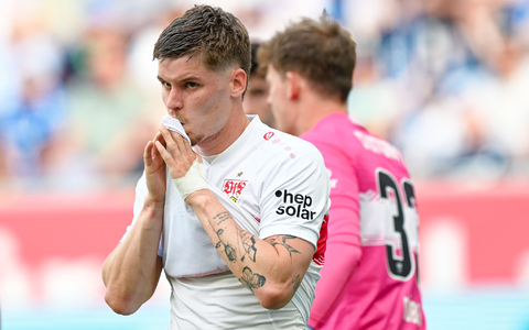 Frust bei Ramon Hendriks und beimv VfB Stuttgart.  - Foto: Uwe Anspach/dpa
