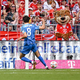  Eren Dinkçi  schiebt den Ball zum Heidenheimer 2:0 ins Tor.  - Foto: Harry Langer/dpa
