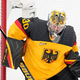 Deutschland darf für die WM in der Schweiz auf NHL-Torhüter Philipp Grubauer hoffen. - Foto: Petr David Josek/AP/dpa
