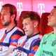 Prominente Bayern-Bank: Harry Kane, Joshua Kimmich und Manuel Neuer (vl).   - Foto: Harry Langer/dpa