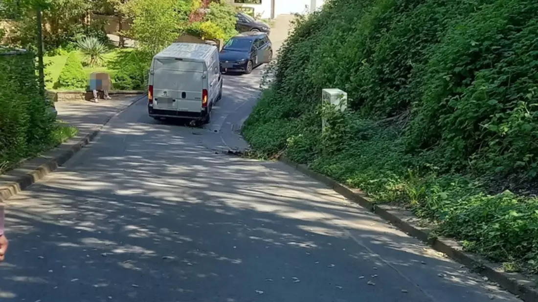 FW-EN: Zwei Einsätze am Donnerstag: Spiegel entzündete Papier in Wohnhaus - Großes Glück für Bewohner - Verkehrsunfall an der Mellinghausstraße - Bild: presseportal.de
