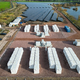 Batteriespeicher und Solaranlagen ergänzen sich zwar, entwickeln sich aktuell aber in unterschiedliche Richtungen. (Archivbild) - Foto: Jan Woitas/dpa