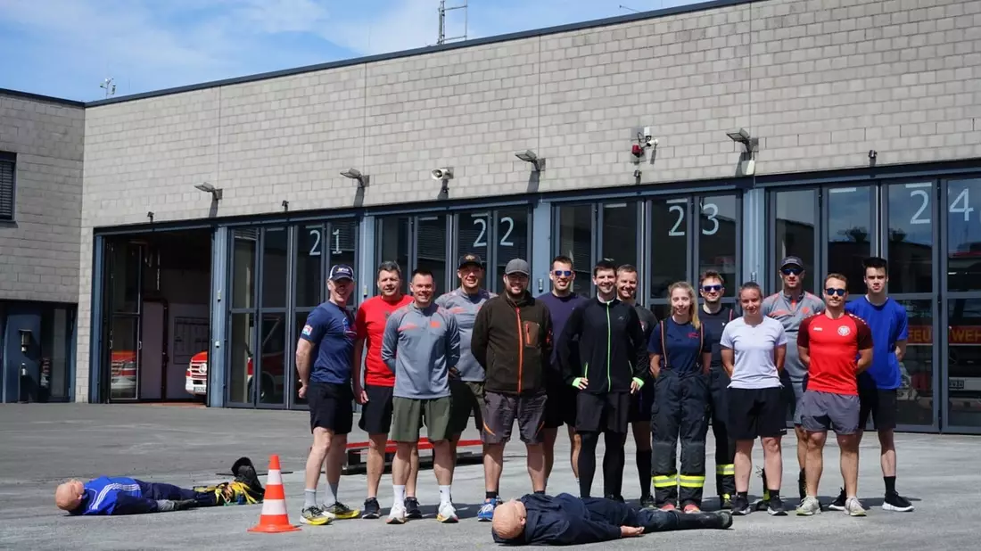 FW Dinslaken: Trainingslager stärkt Dinslakener Feuerwehrteam für kommende Wettkämpfe - Bild: presseportal.de