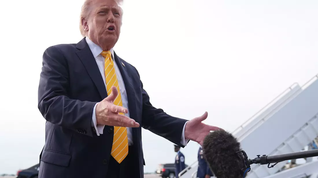 Trump bekräftigt: Die Truppenstärke in Deutschland soll deutlich reduziert werden.  - Bild: Matt Rourke/AP/dpa